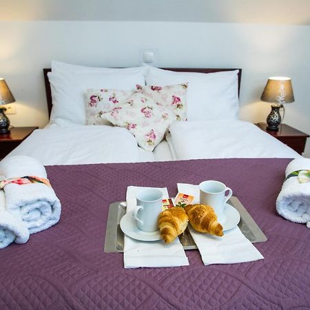 B&B Lady Of The Lake Jezerce Zimmer foto