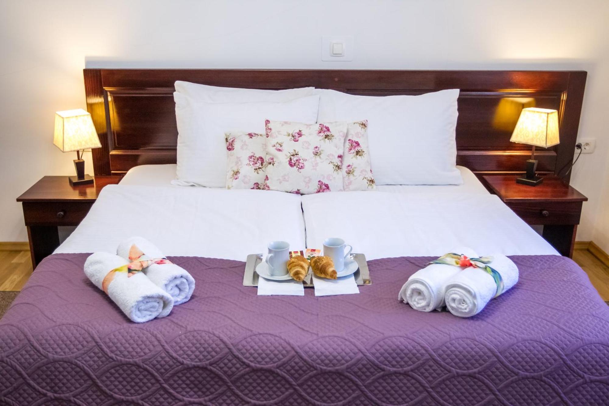 B&B Lady Of The Lake Jezerce Zimmer foto